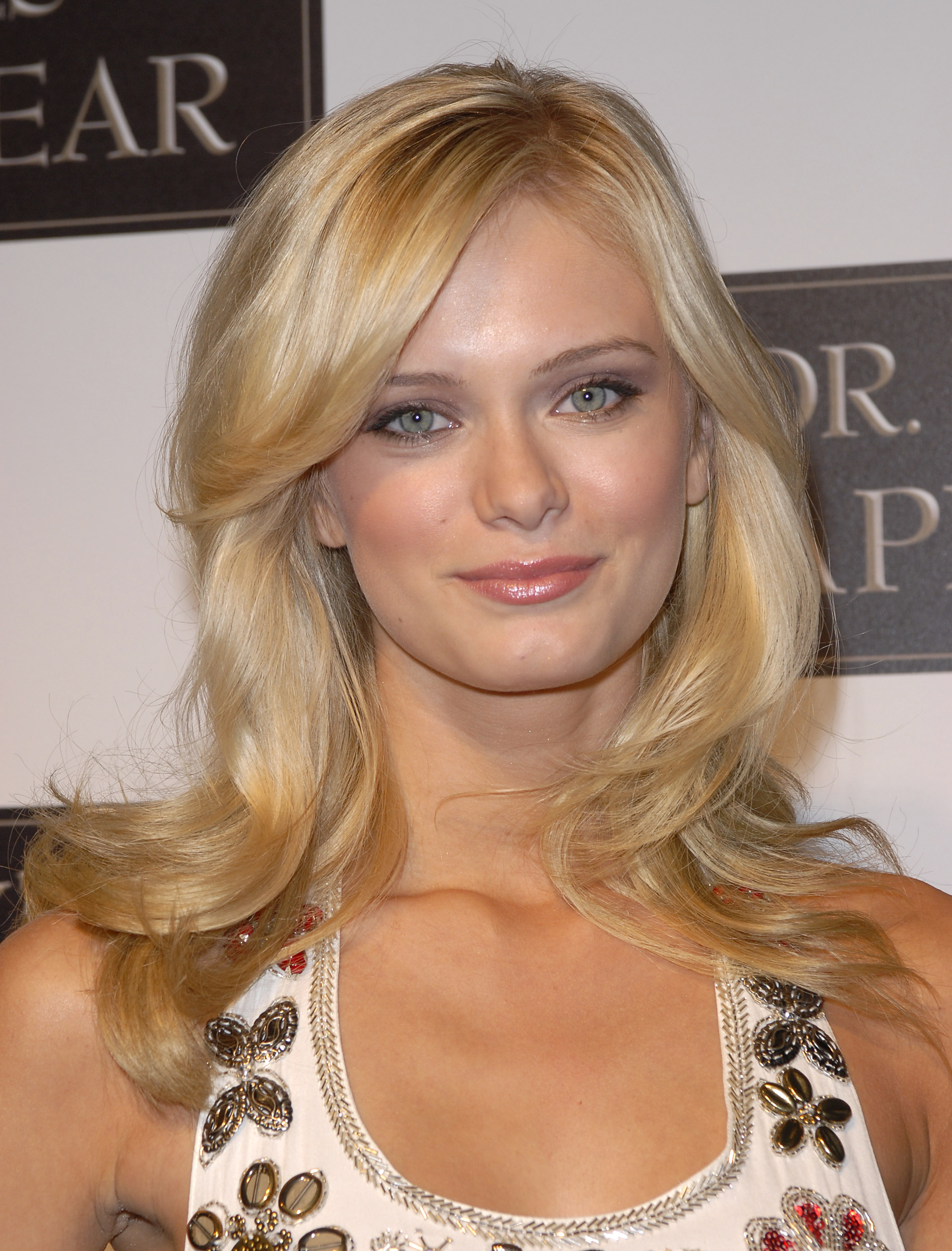 General photo of Sara Paxton