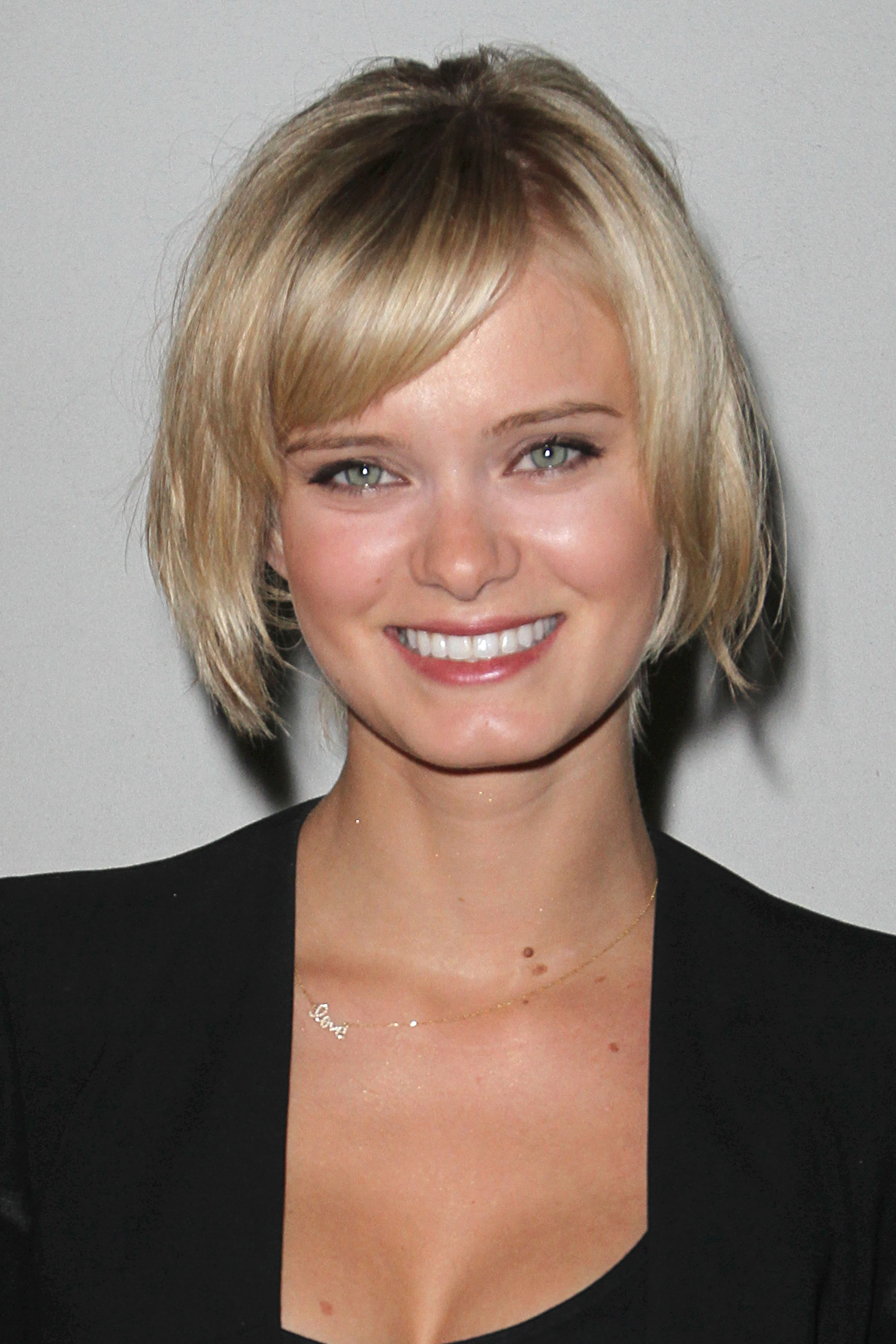 General photo of Sara Paxton