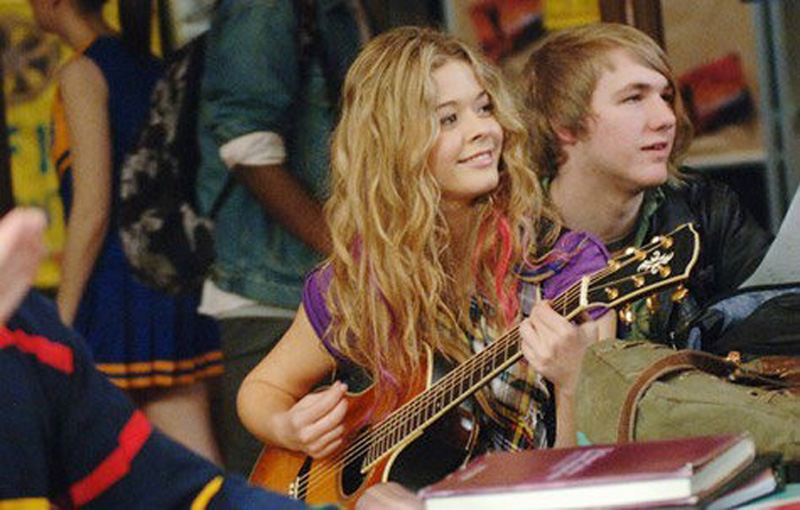 Sasha Pieterse in Geek Charming