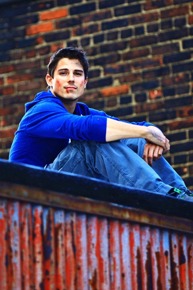 Sean Faris in Freerunner