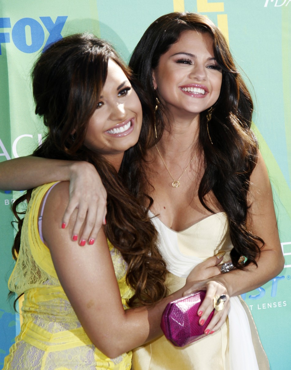 Selena Gomez in Teen Choice Awards 2011