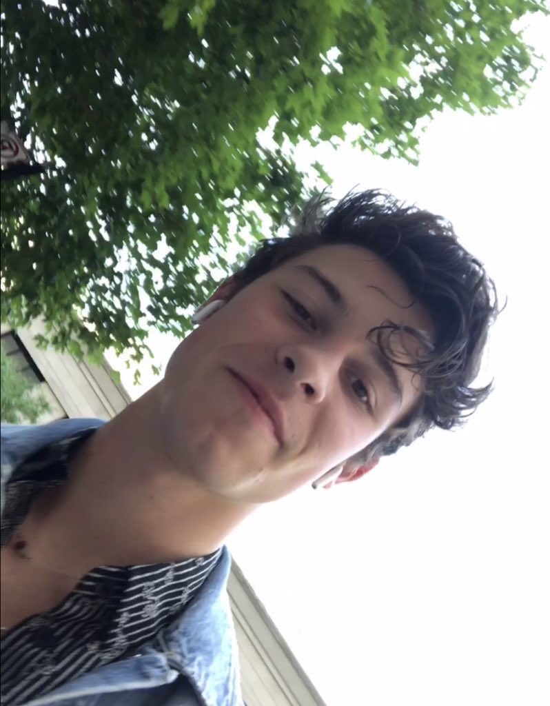 General photo of Shawn Mendes