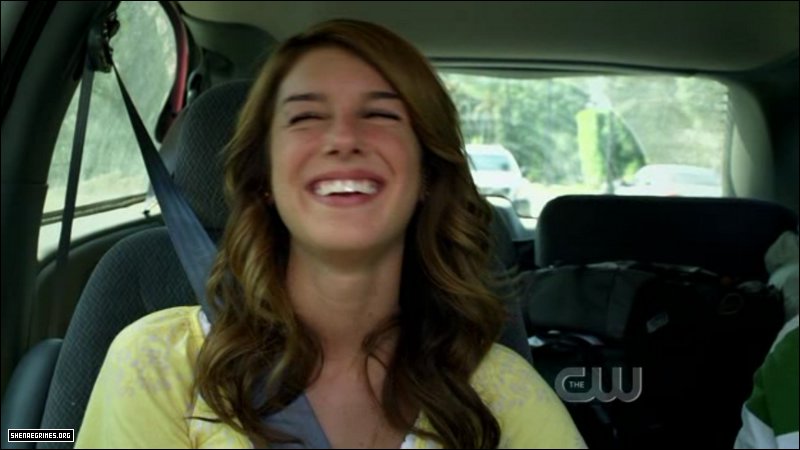 Shenae Grimes in 90210