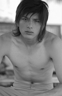 General photo of Shirota Yuu