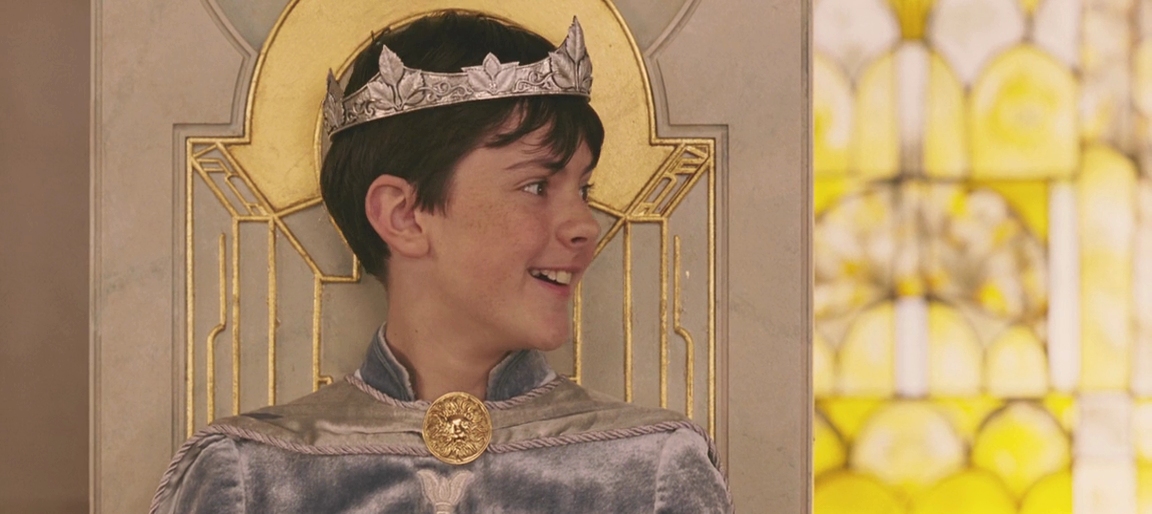 Skandar Keynes in The Chronicles of Narnia: The Lion, the Witch and the Wardrobe