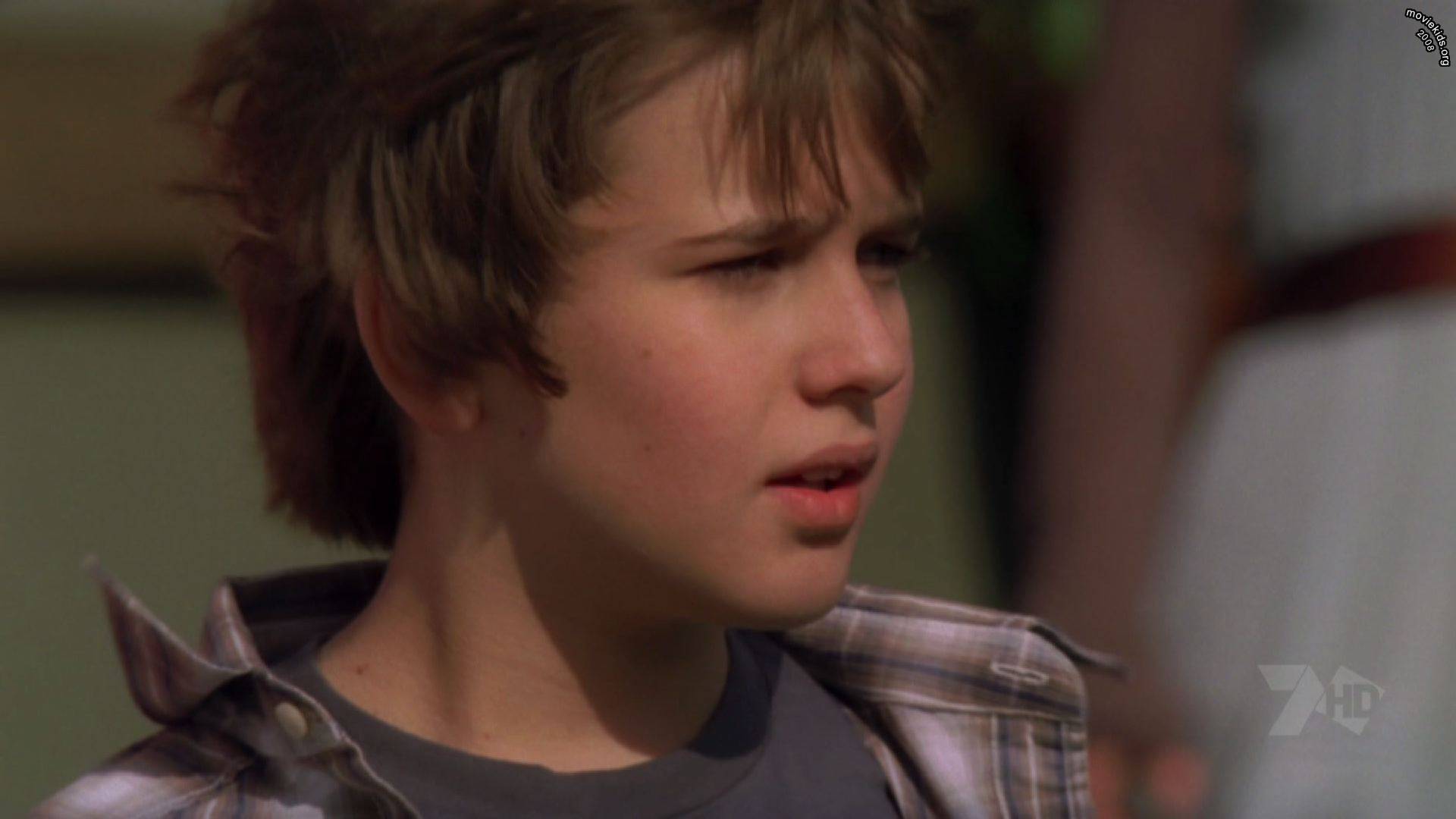 Slade Pearce in Ghost Whisperer, episode: Home But Not Alone