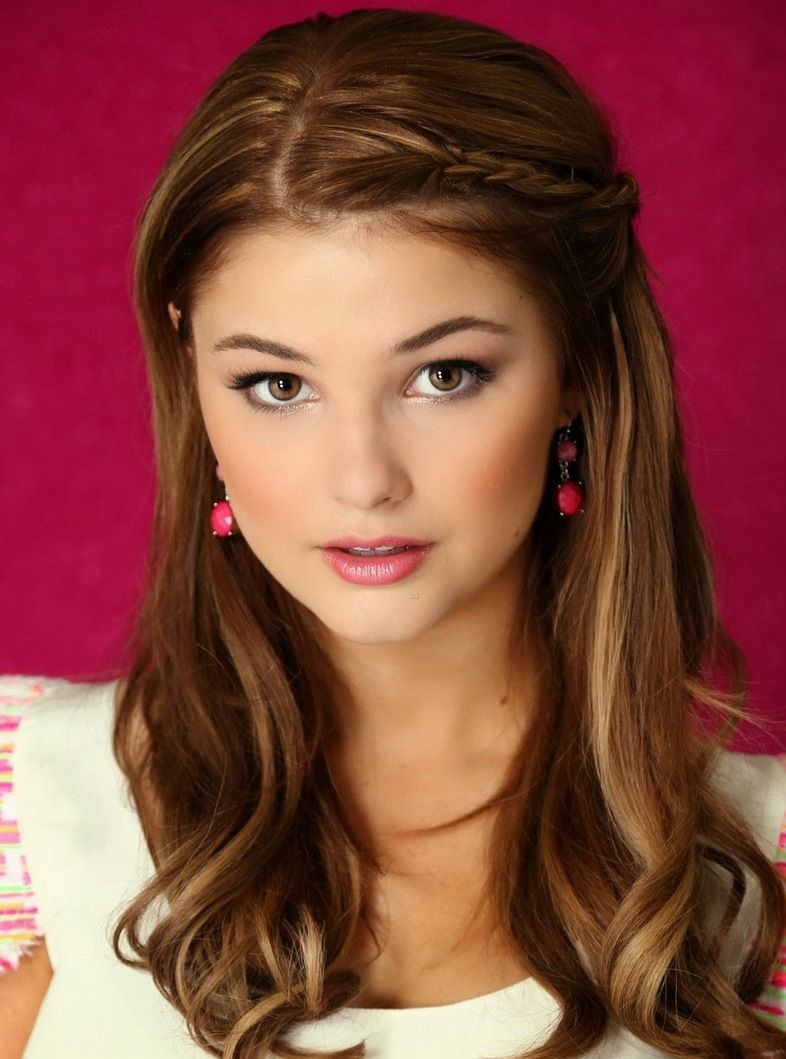 General photo of Stefanie Scott