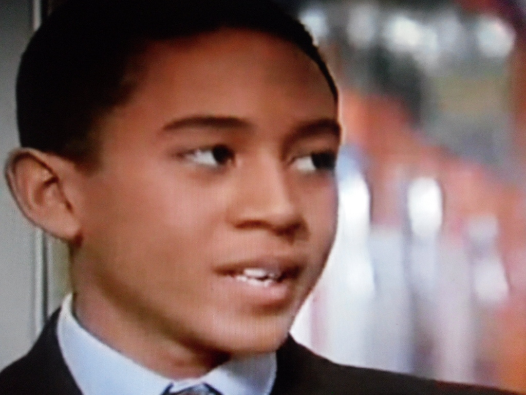 Tahj Mowry in Hounded