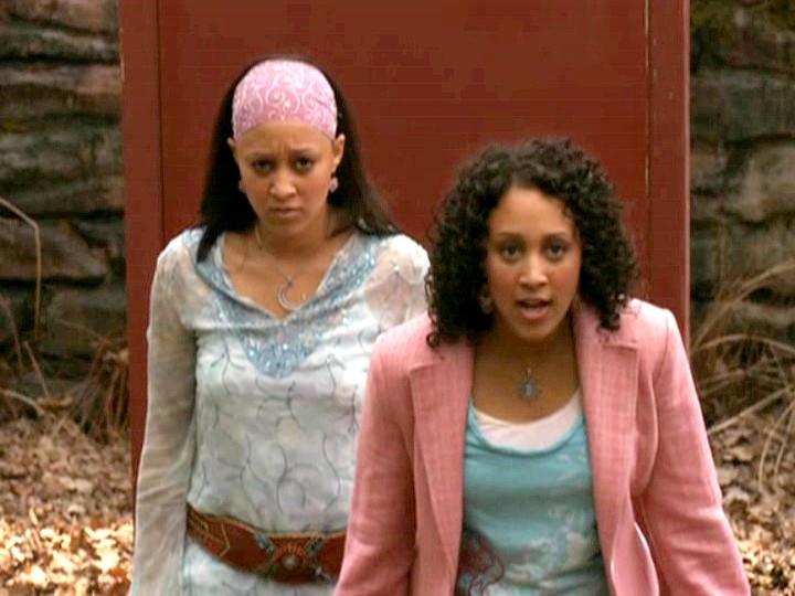 Tamera Mowry in Twitches