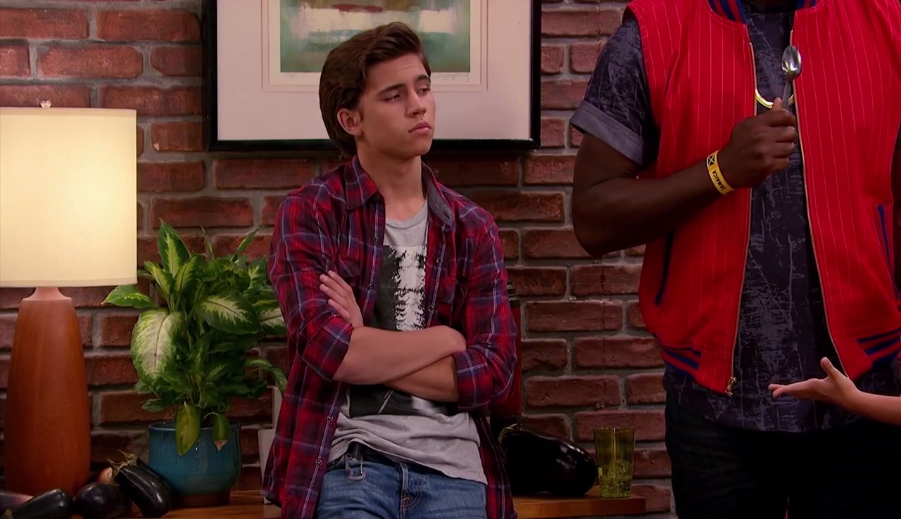 Tanner Buchanan in Game Shakers, episode: Party Crashers
