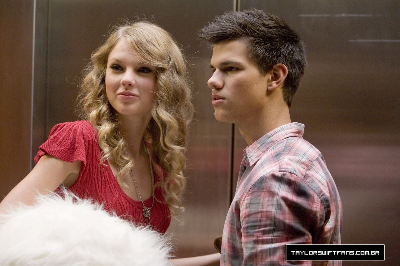 Taylor Lautner in Valentine's Day