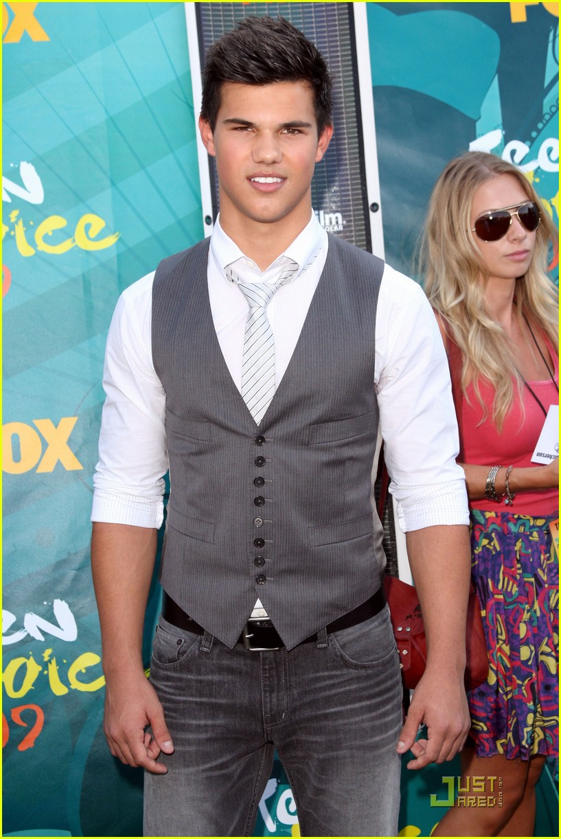 Taylor Lautner in Teen Choice Awards 2009