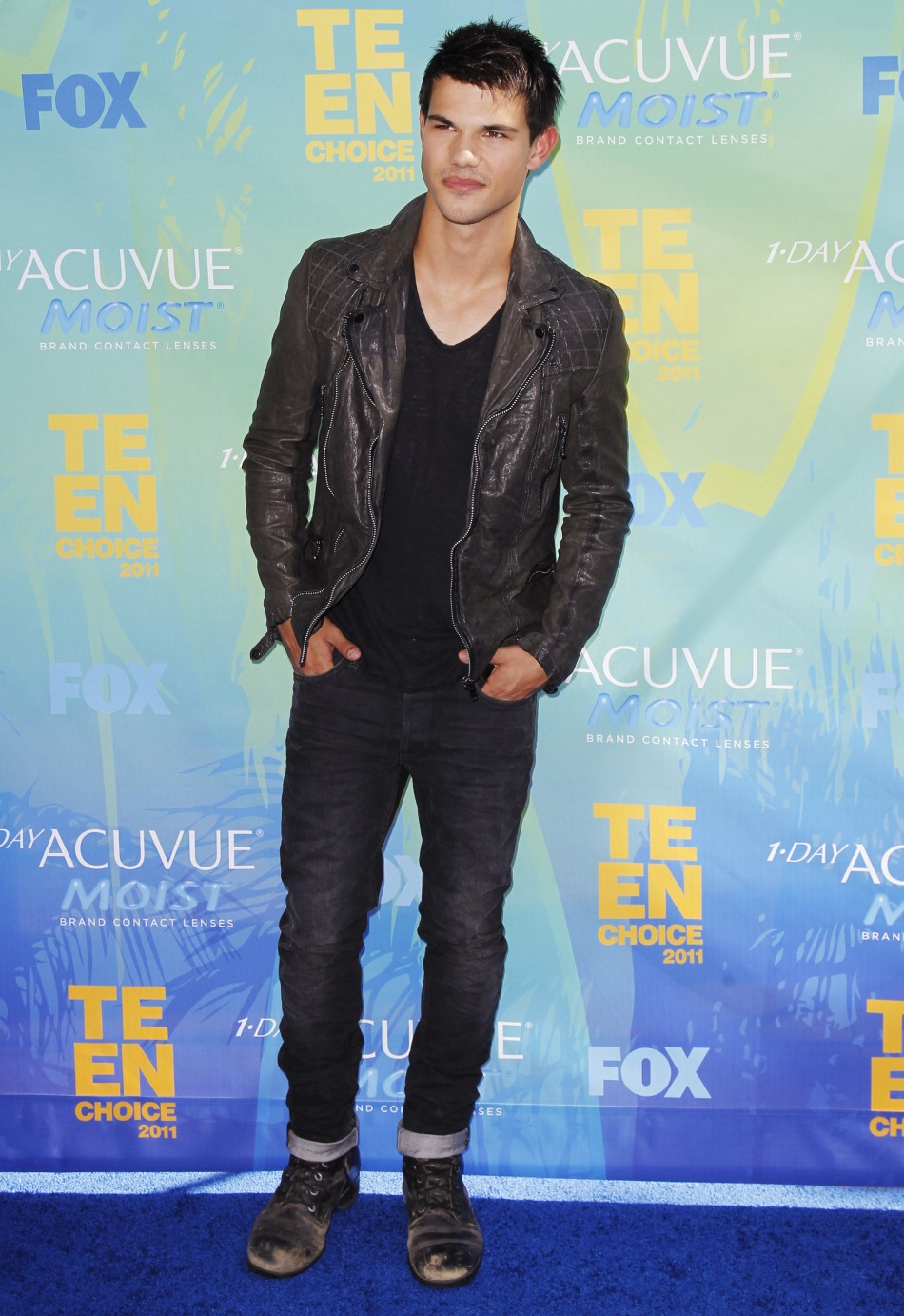 Taylor Lautner in Teen Choice Awards 2011