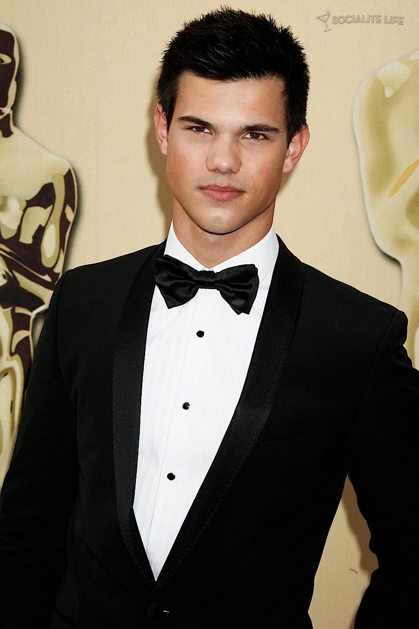 General photo of Taylor Lautner