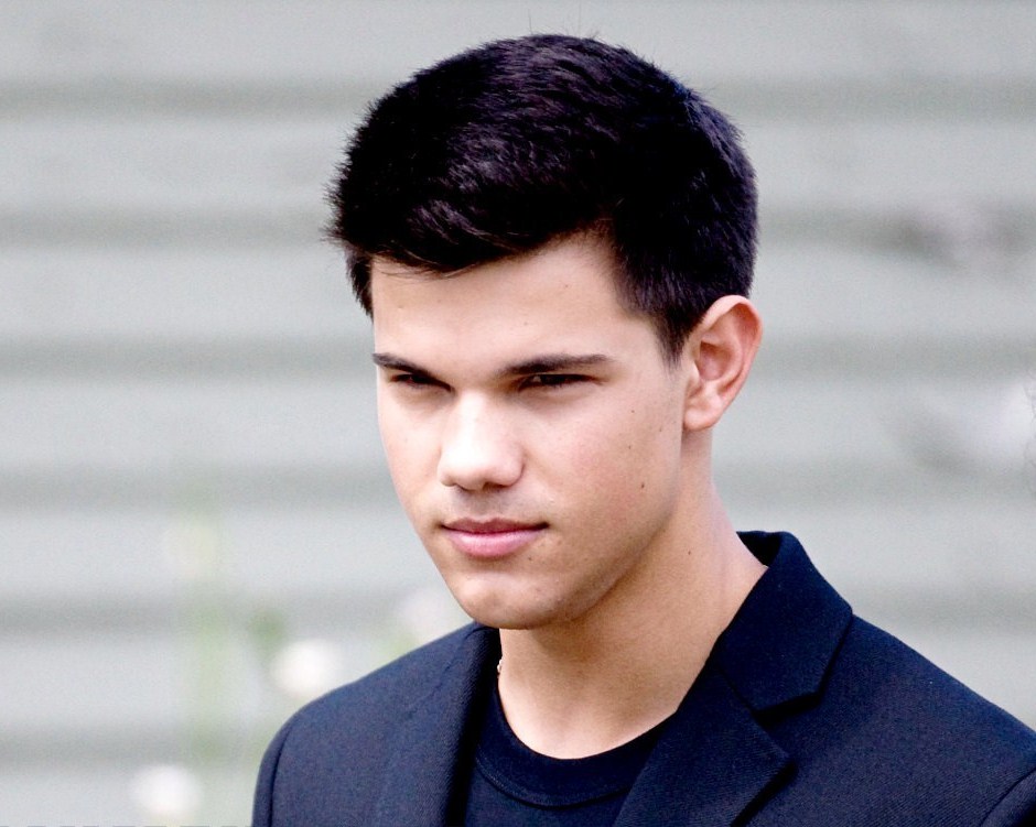 General photo of Taylor Lautner