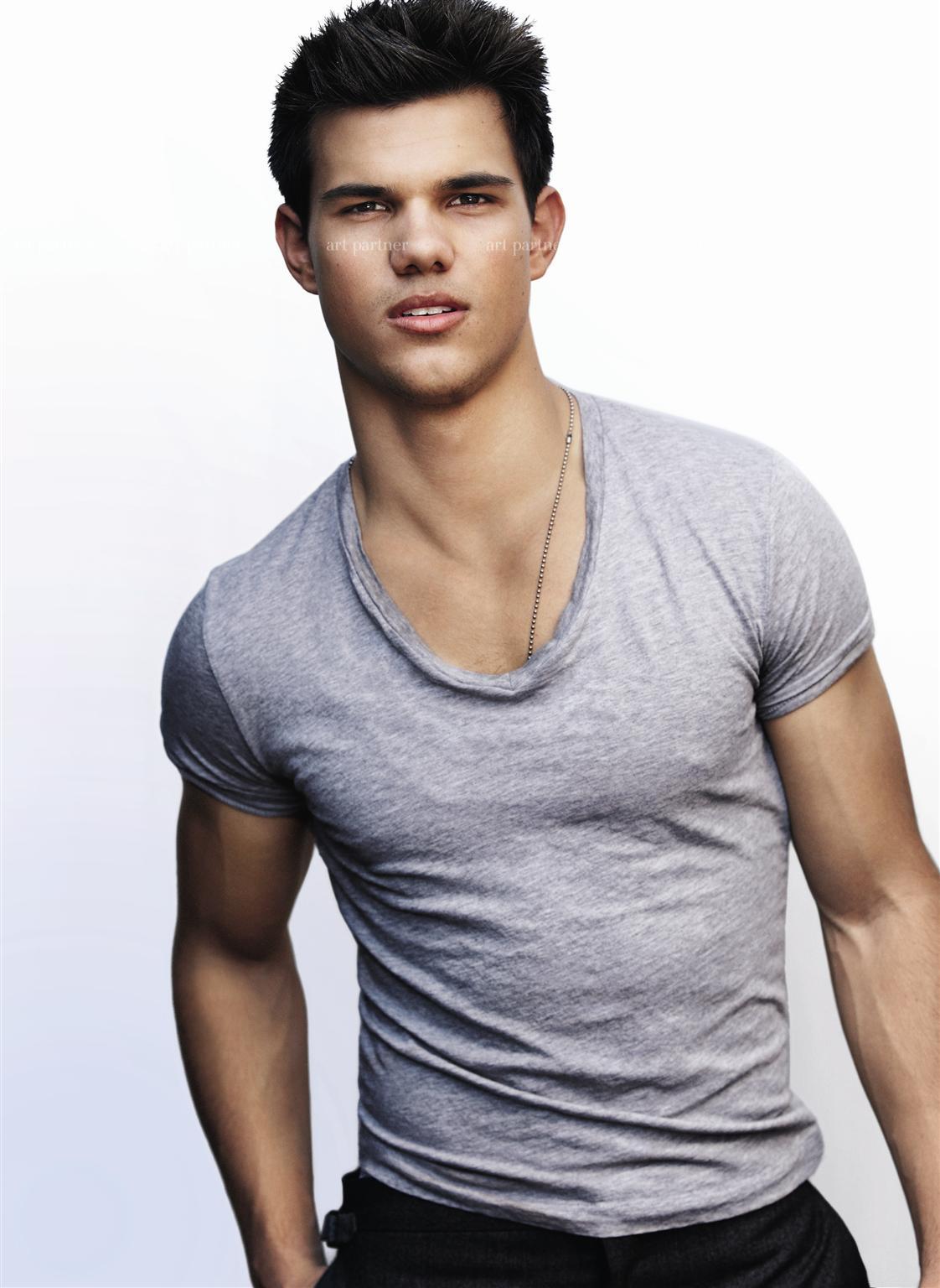 General photo of Taylor Lautner