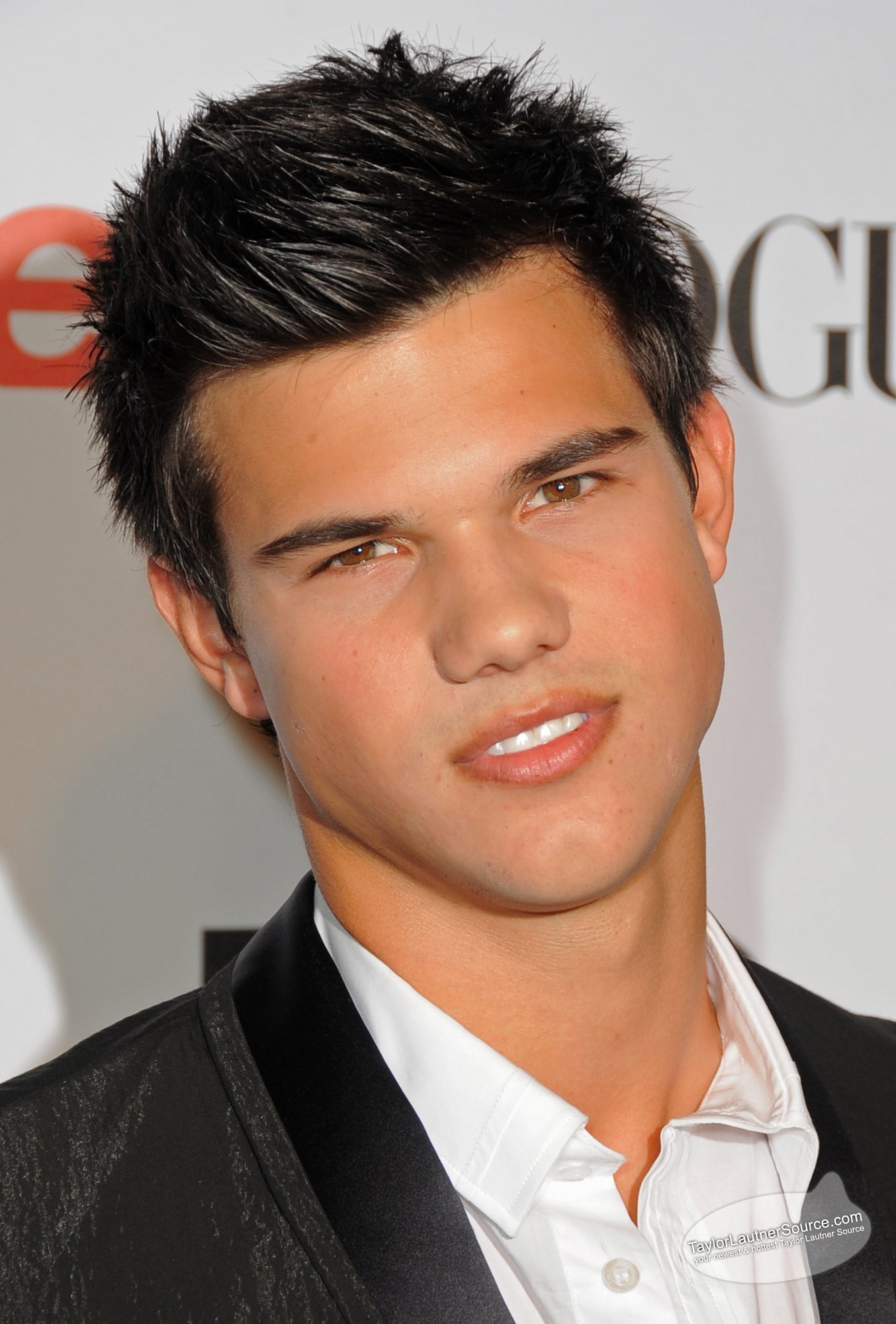 General photo of Taylor Lautner