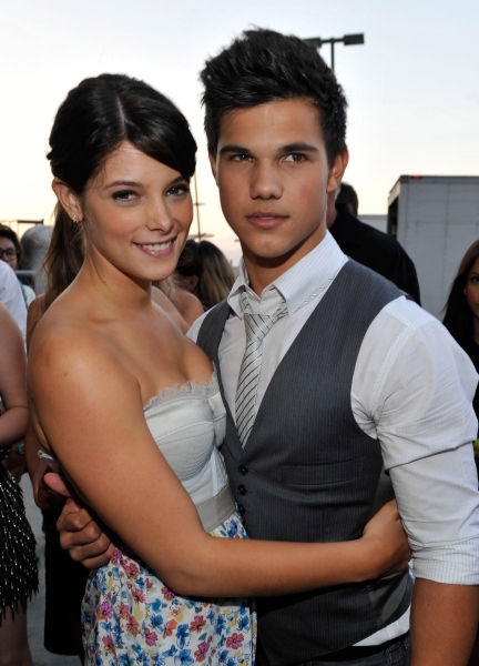 General photo of Taylor Lautner