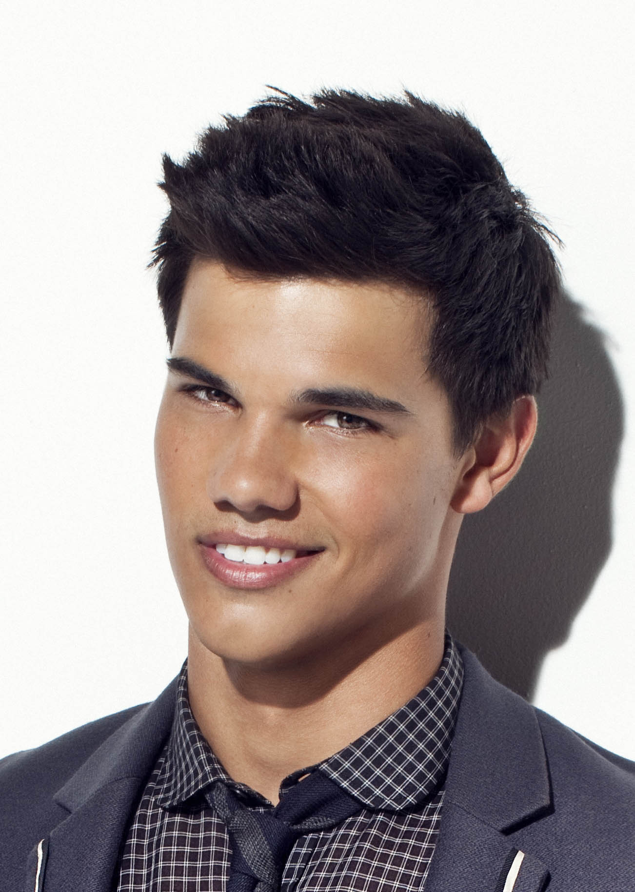 General photo of Taylor Lautner