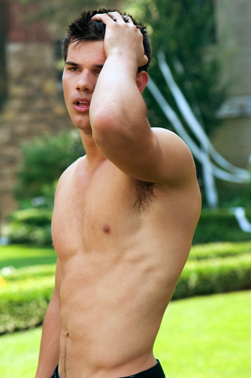 Taylor Lautner in Abduction. 