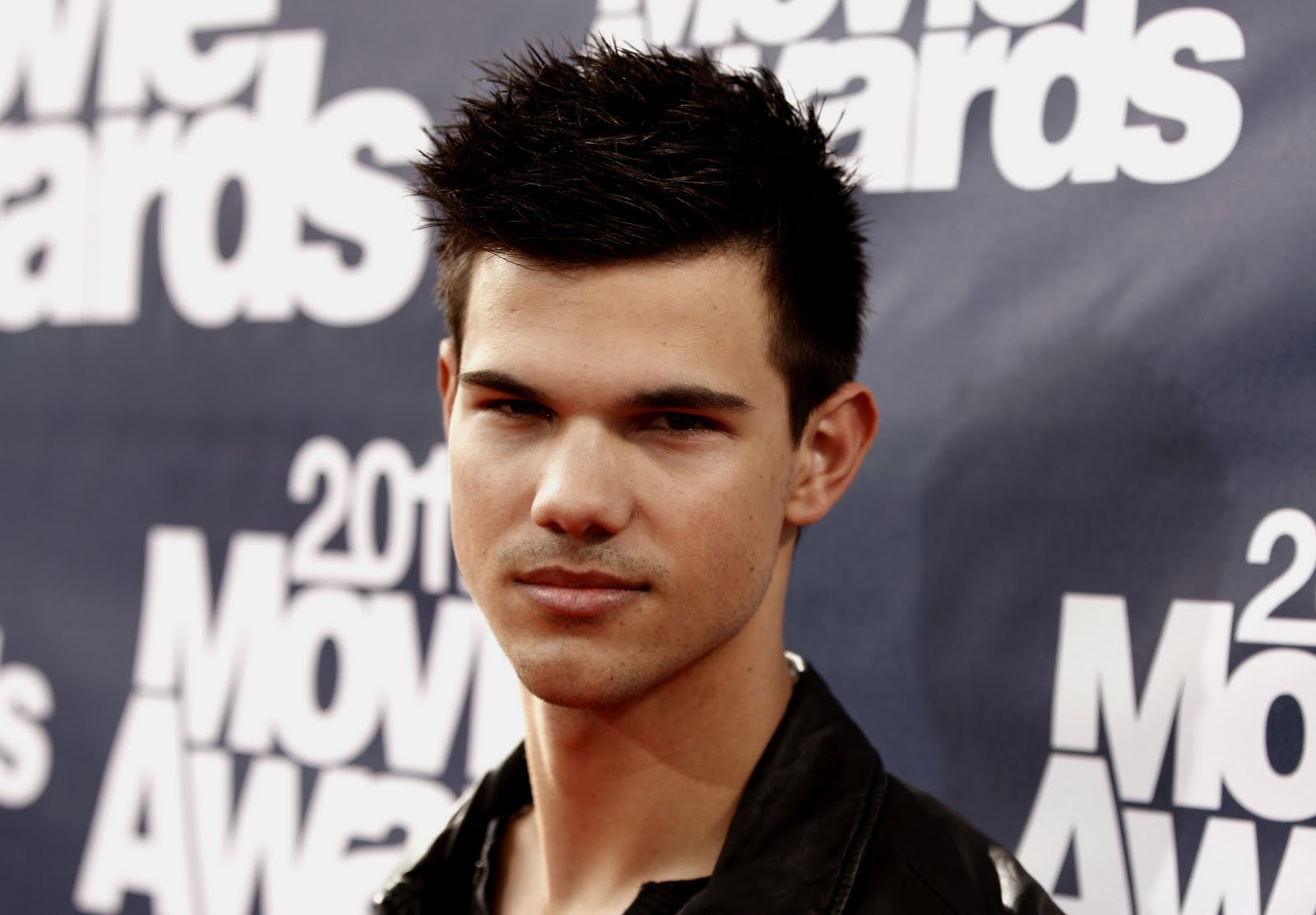 General photo of Taylor Lautner