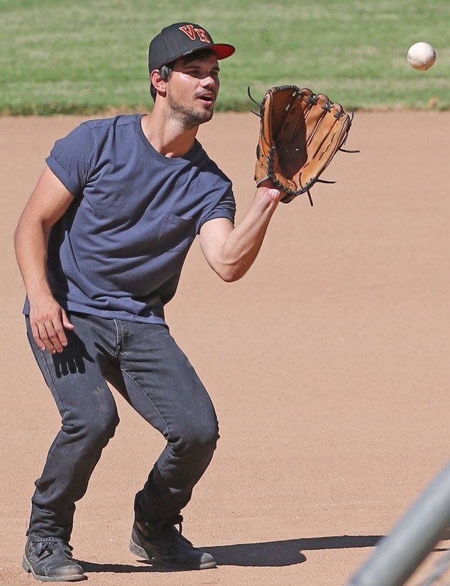 General photo of Taylor Lautner