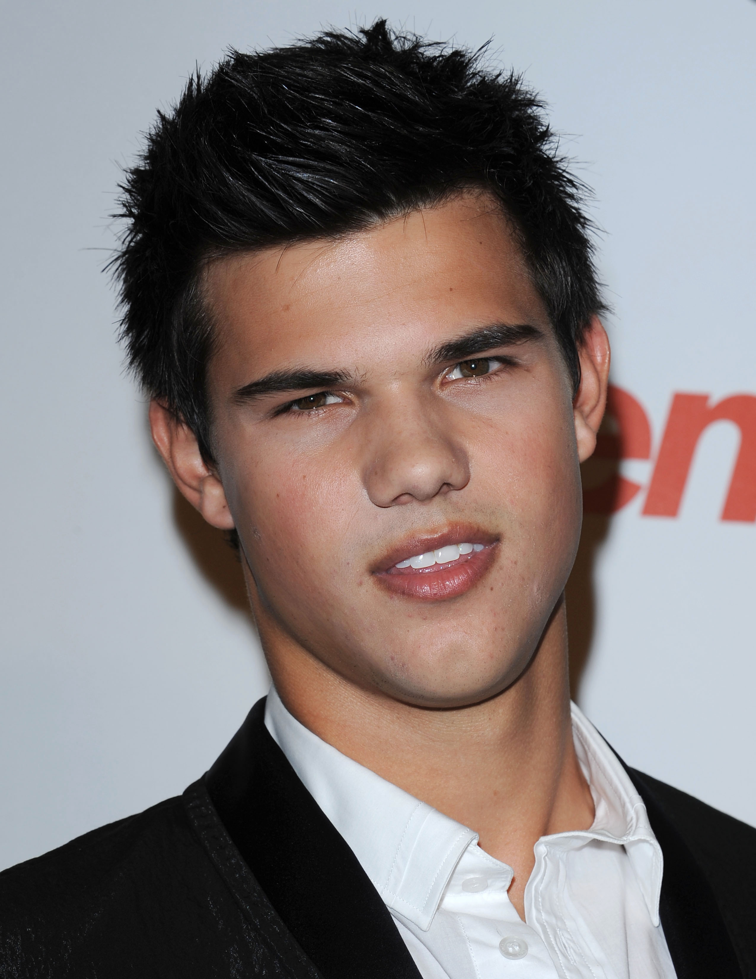 General photo of Taylor Lautner