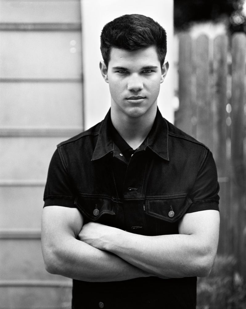 General photo of Taylor Lautner