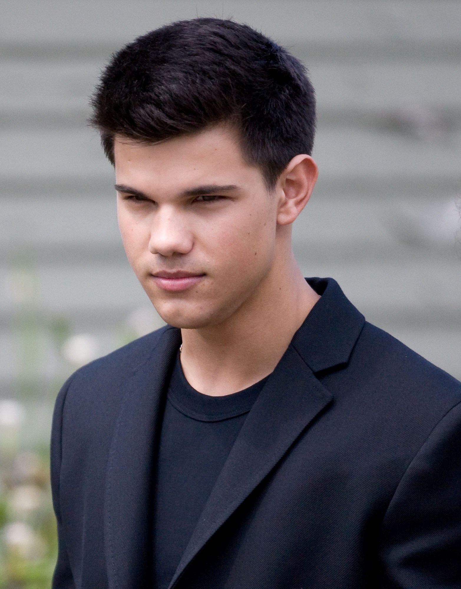 General photo of Taylor Lautner