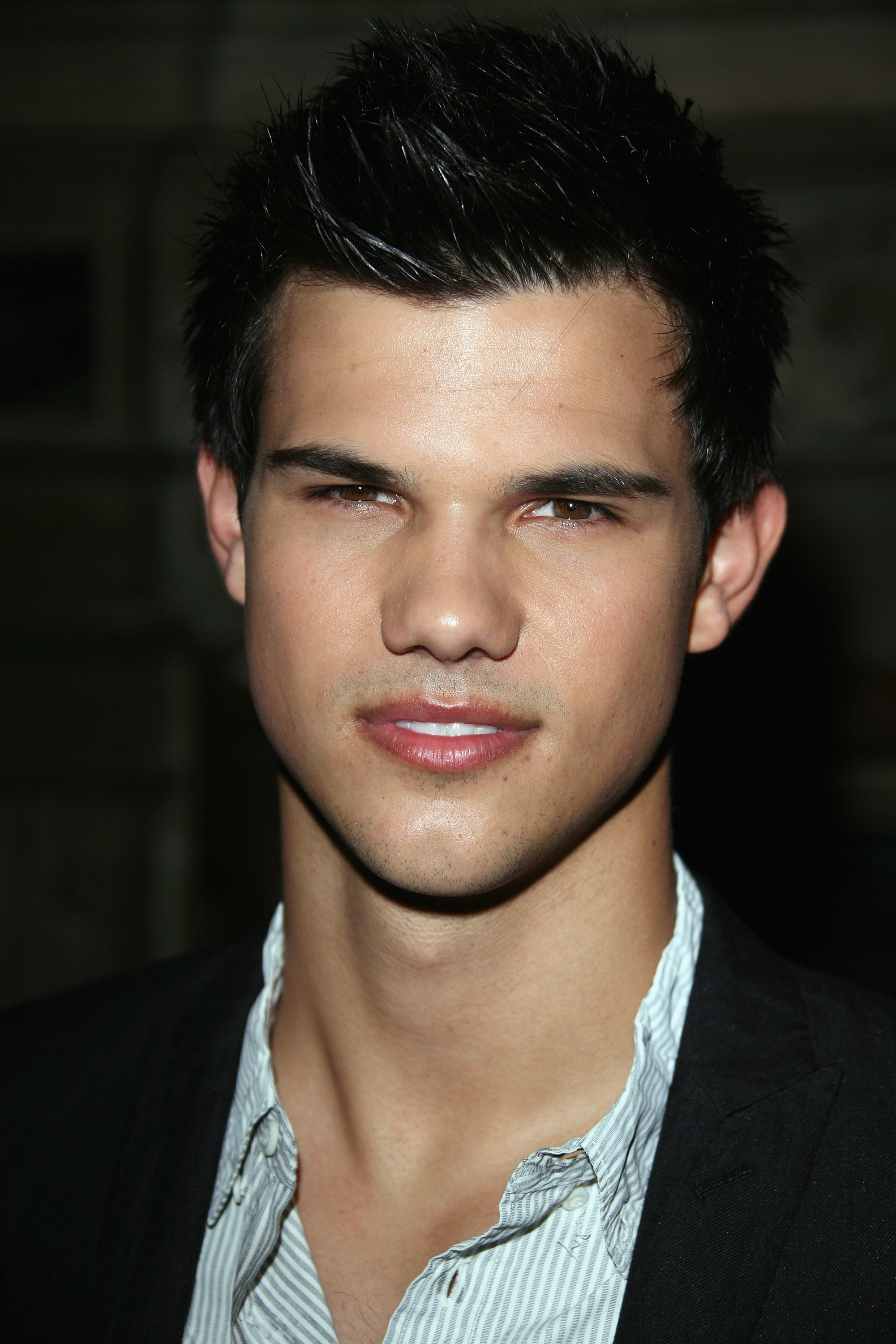 General photo of Taylor Lautner