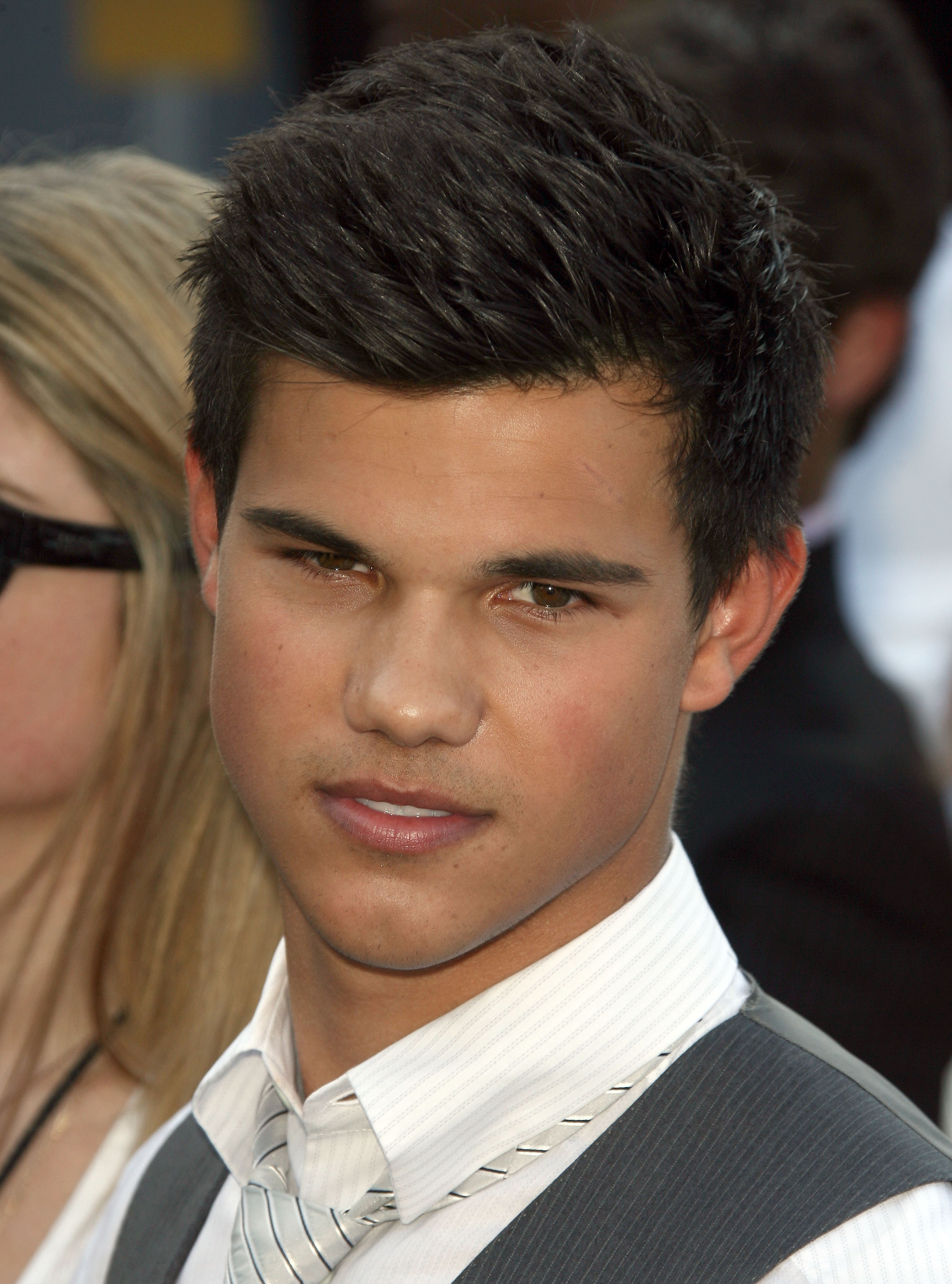 General photo of Taylor Lautner