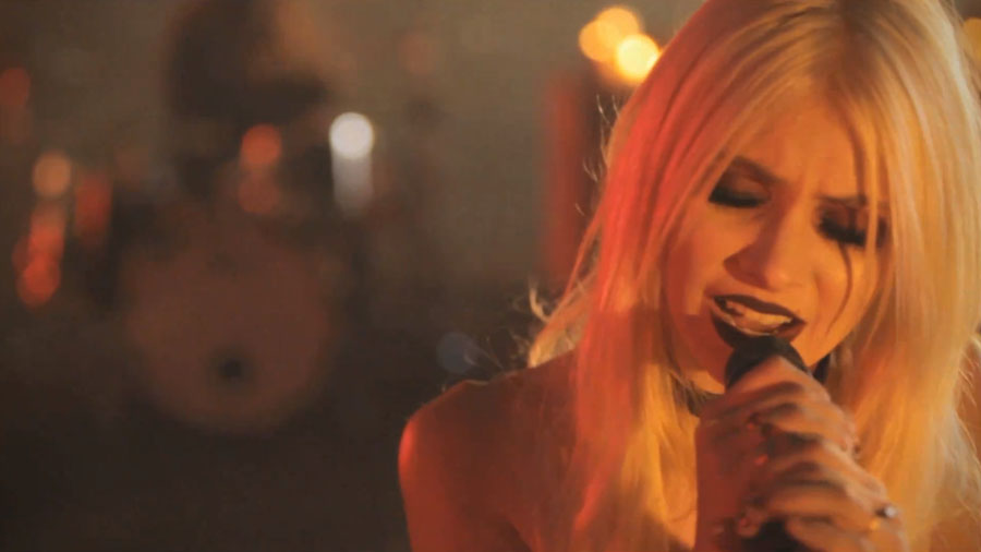 Taylor Momsen in Music Video: Just Tonight