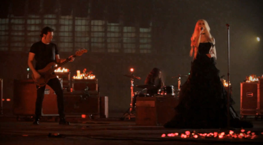 Taylor Momsen in Music Video: Just Tonight