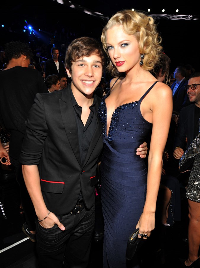 Taylor Swift in MTV Video Music Awards 2013