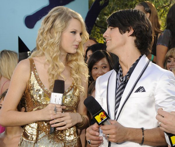 Taylor Swift in 2008 MTV Video Music Awards