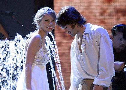 Taylor Swift in 2008 CMA Awards