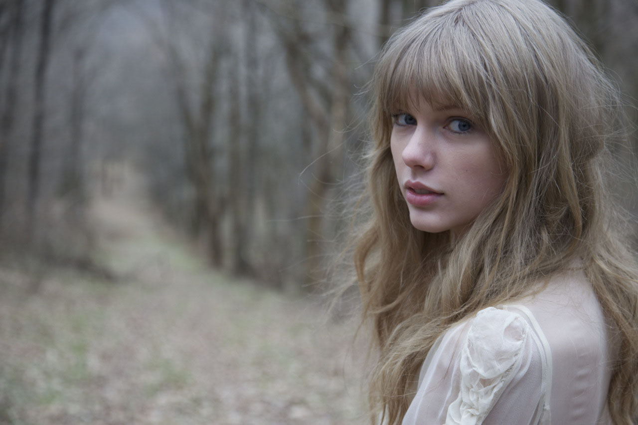 Taylor Swift in Music Video: Safe & Sound