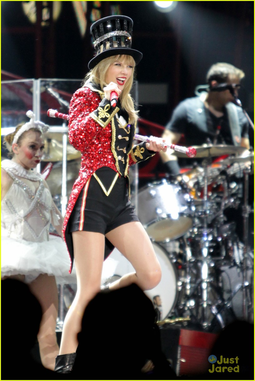 Taylor Swift in Red World Tour