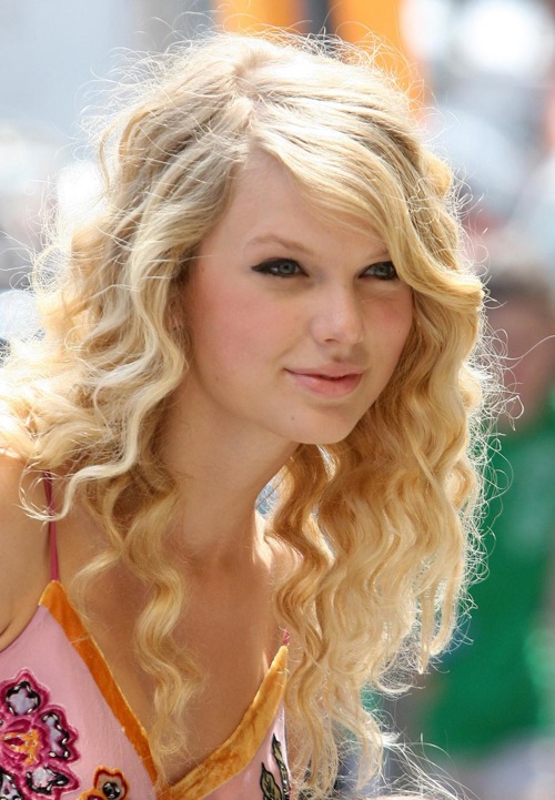 General photo of Taylor Swift