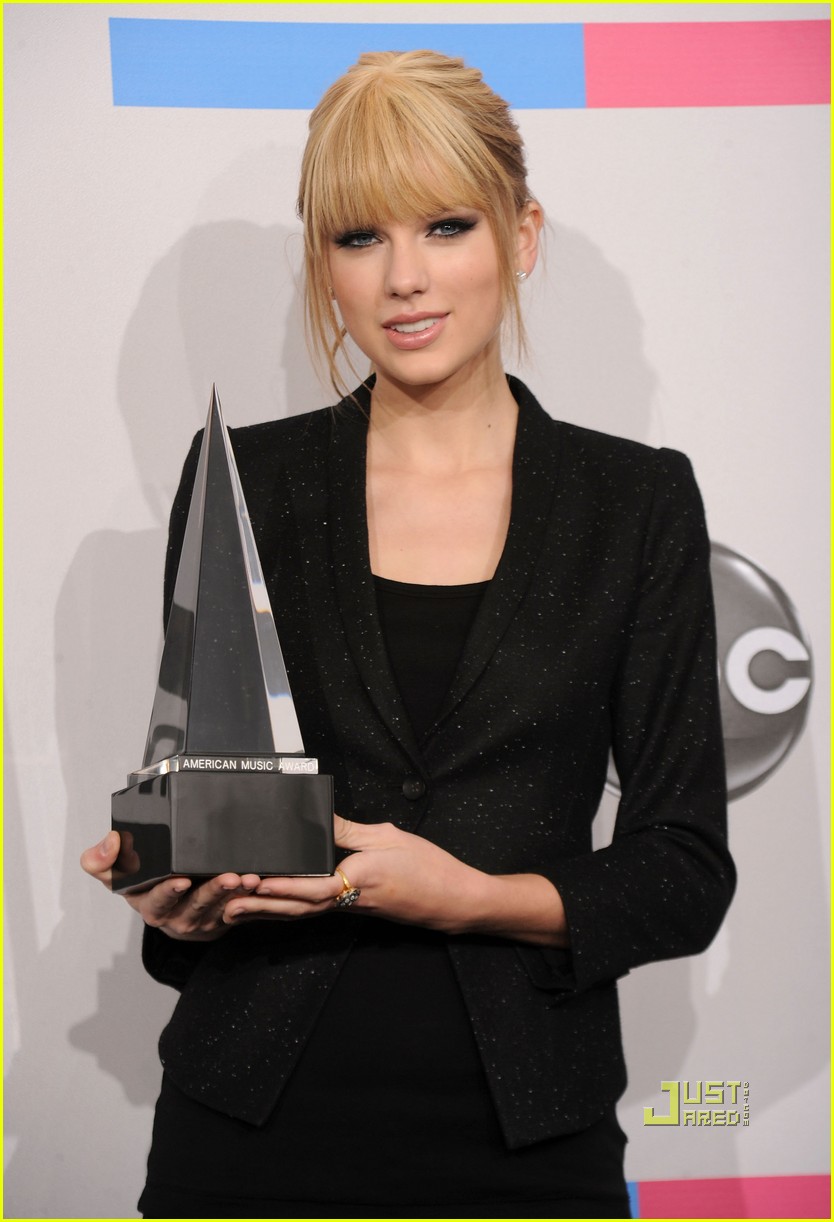 Taylor Swift in 2010 American Music Awards