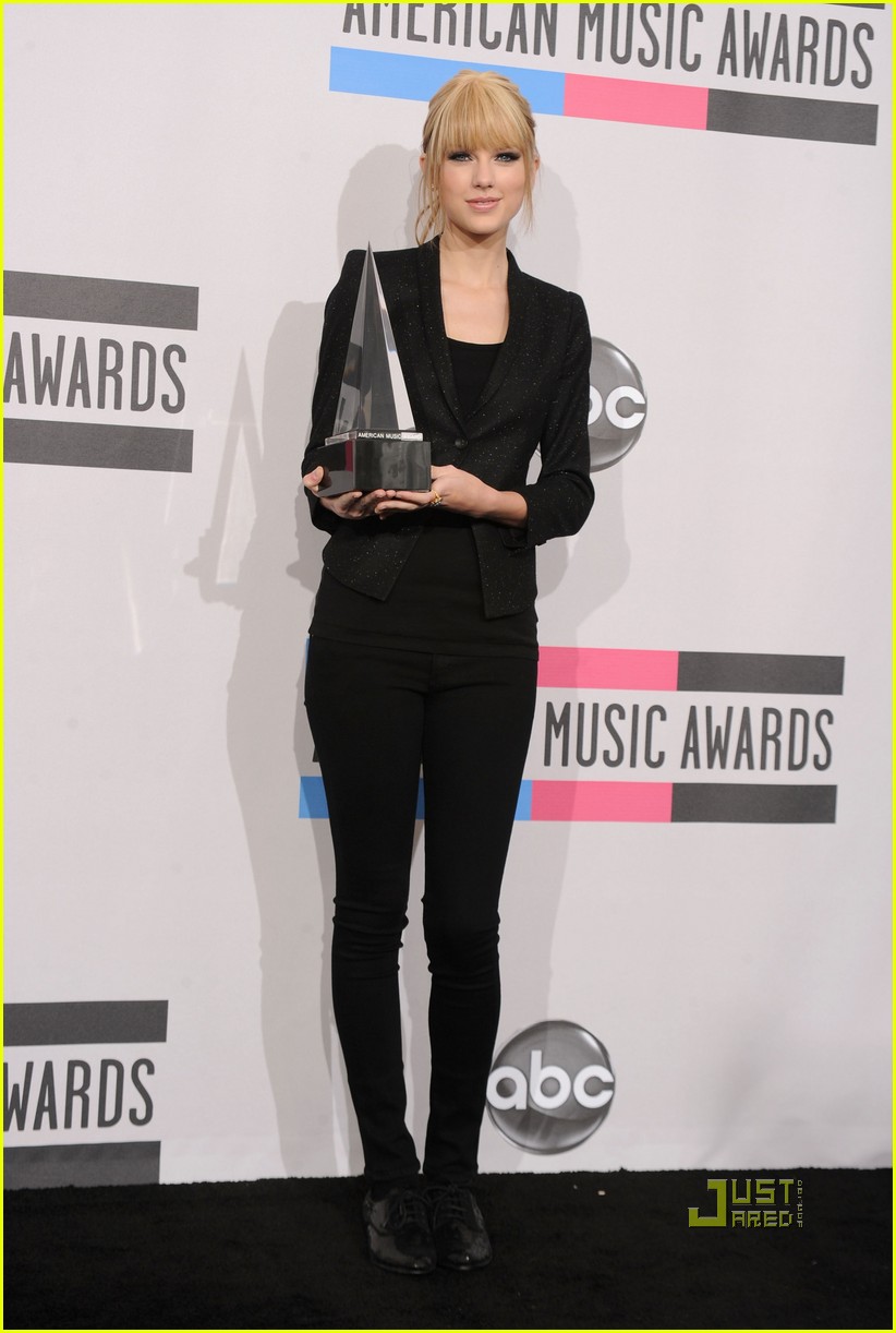 Taylor Swift in 2010 American Music Awards