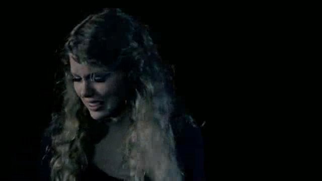 Taylor Swift in Music Video: Mine