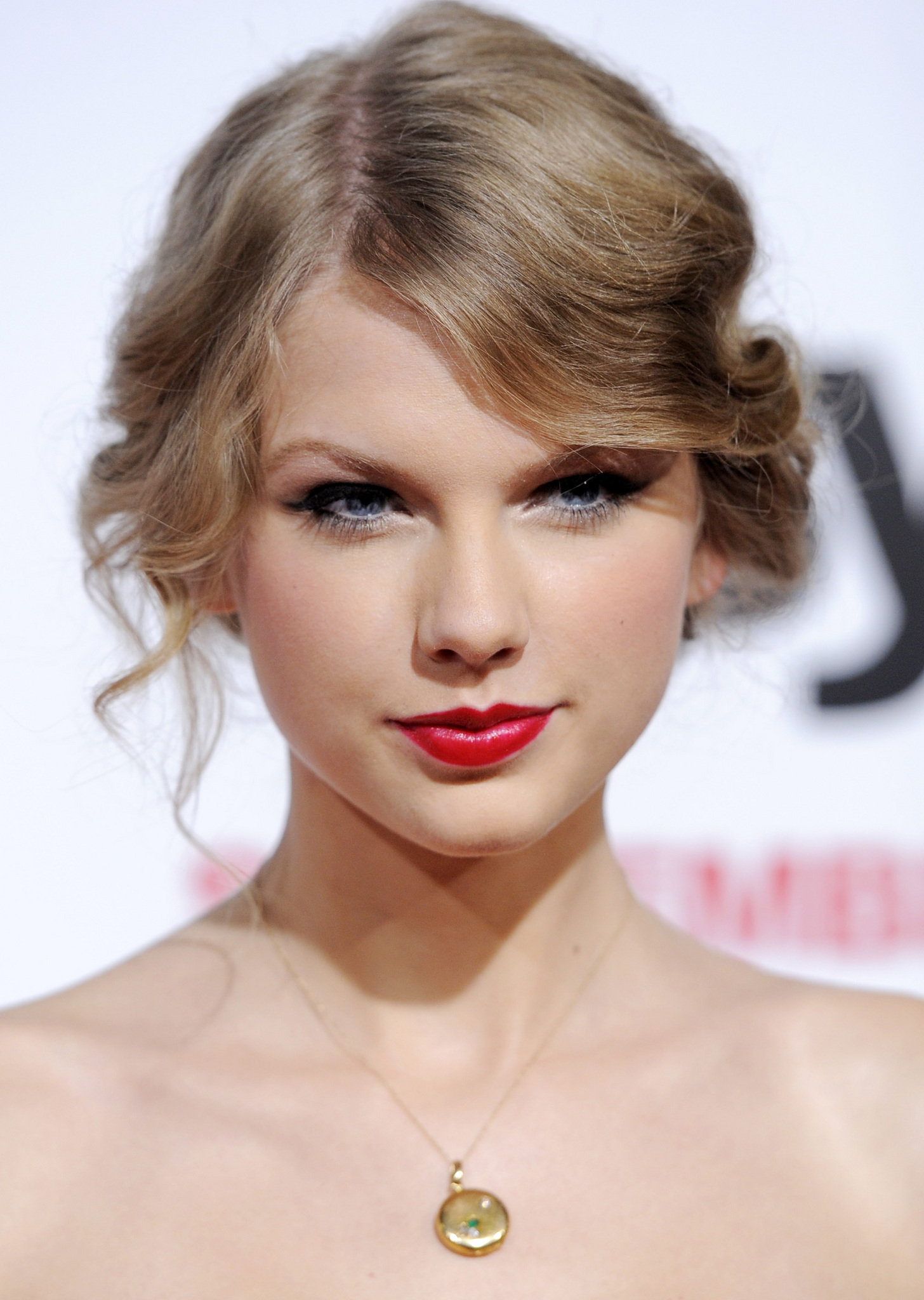 General photo of Taylor Swift