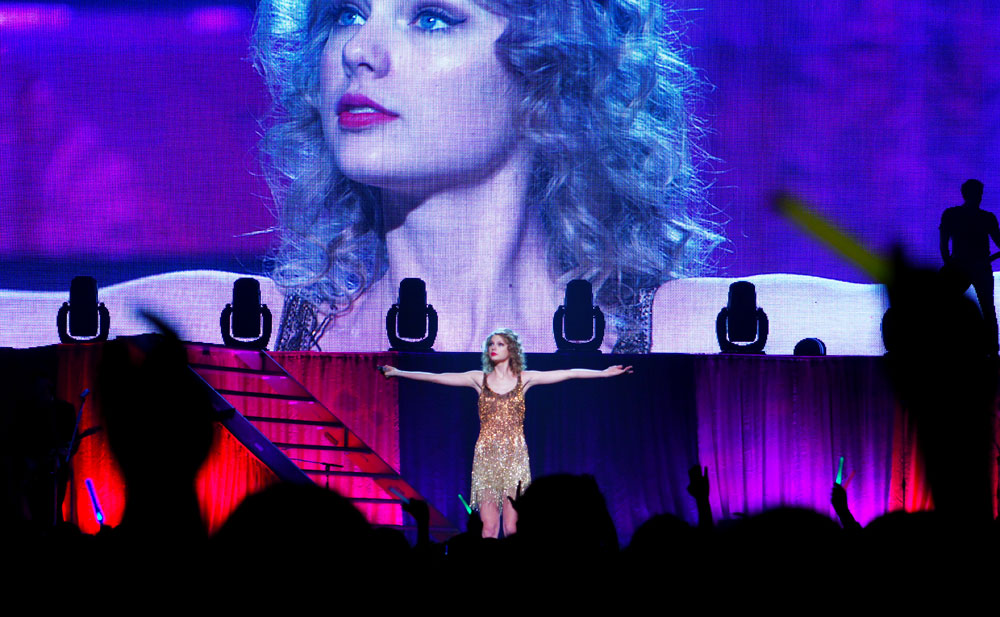 Taylor Swift in Speak Now World Tour
