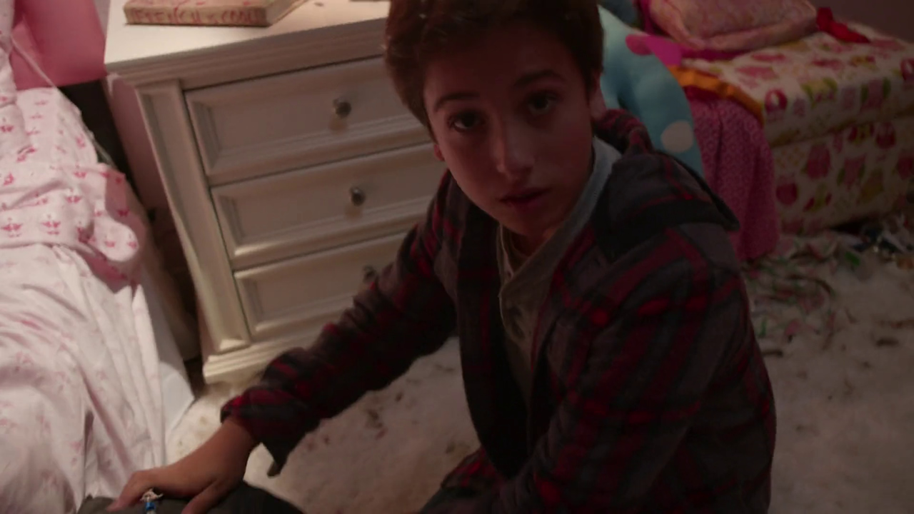 Teo Halm in Earth to Echo