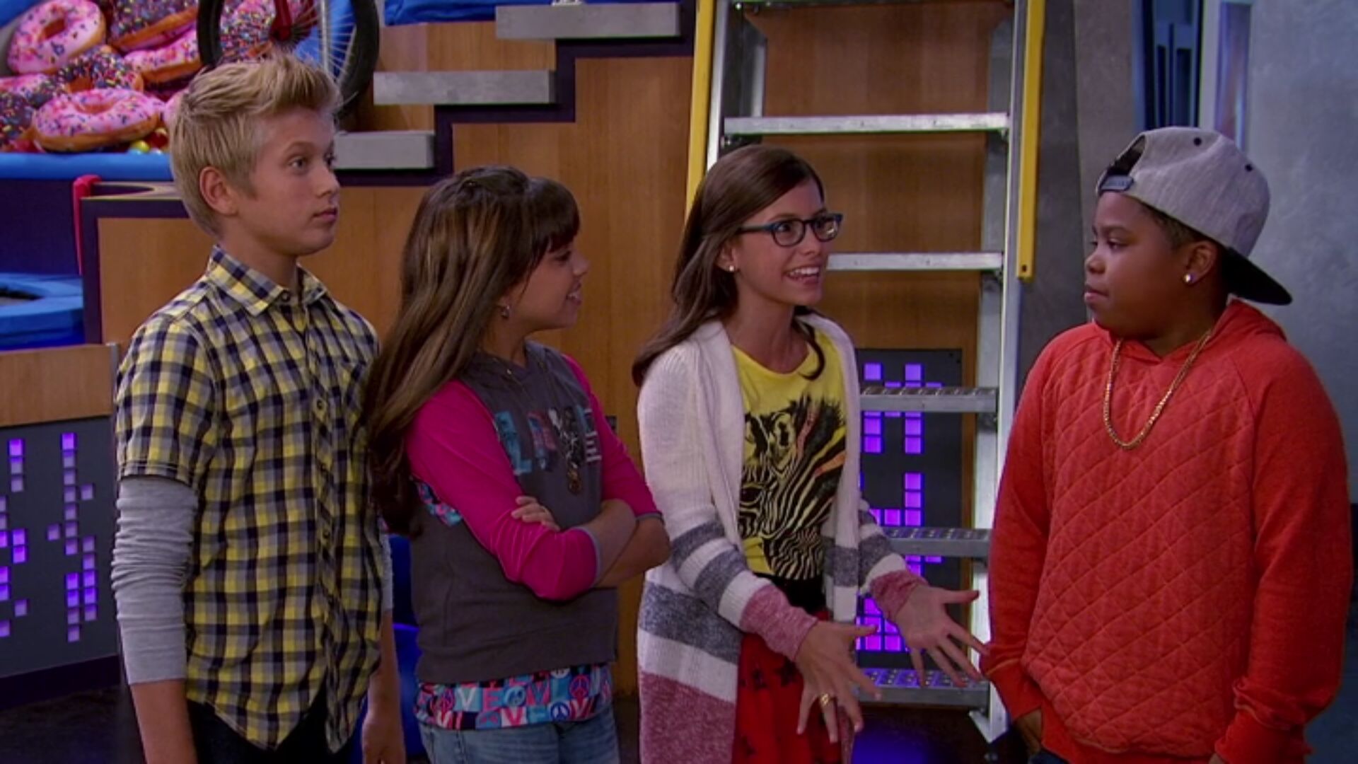 Thomas Kuc in Game Shakers, episode: Trip Steals the Jet