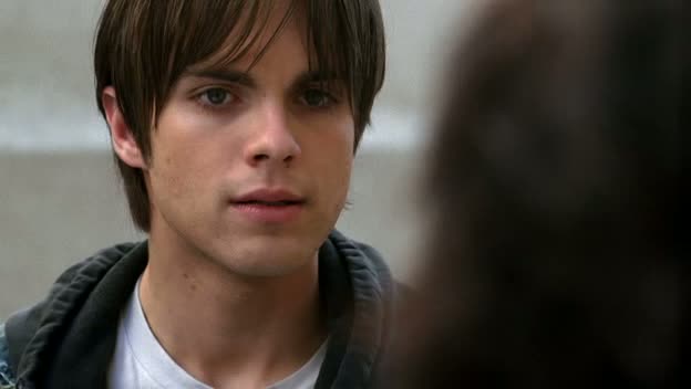 Thomas Dekker in Terminator: The Sarah Connor Chronicles