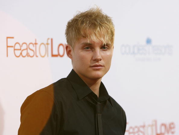 General photo of Toby Hemingway