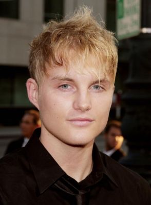 General photo of Toby Hemingway