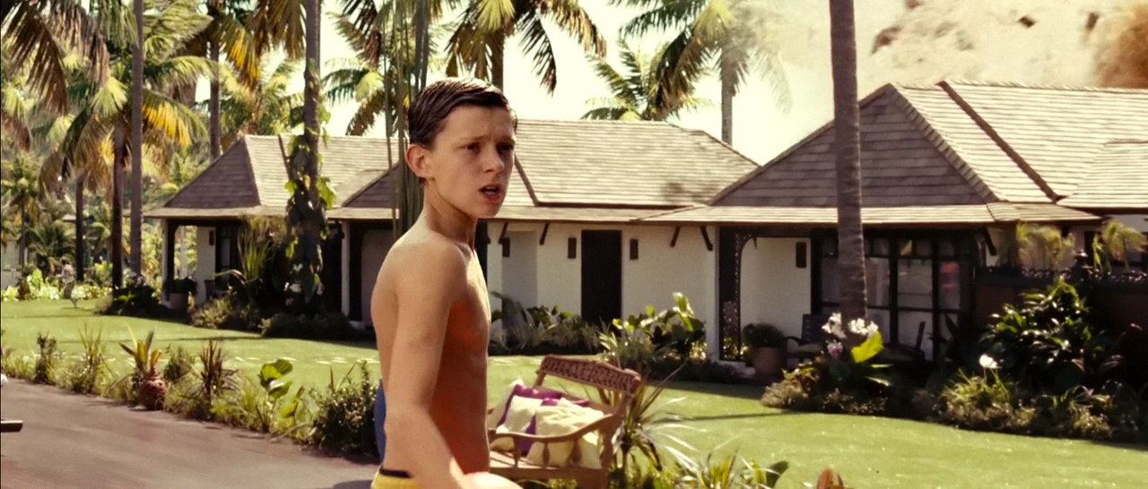 Tom Holland in The Impossible